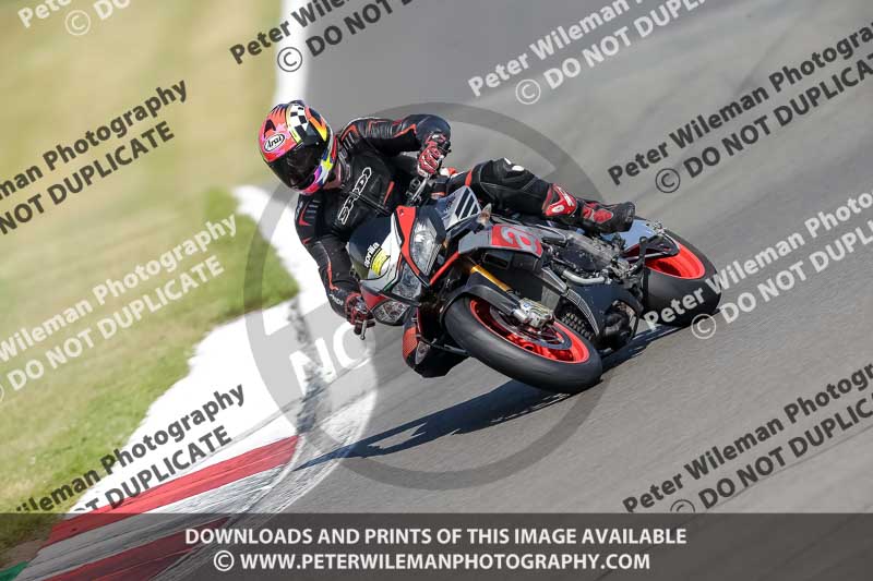 donington no limits trackday;donington park photographs;donington trackday photographs;no limits trackdays;peter wileman photography;trackday digital images;trackday photos